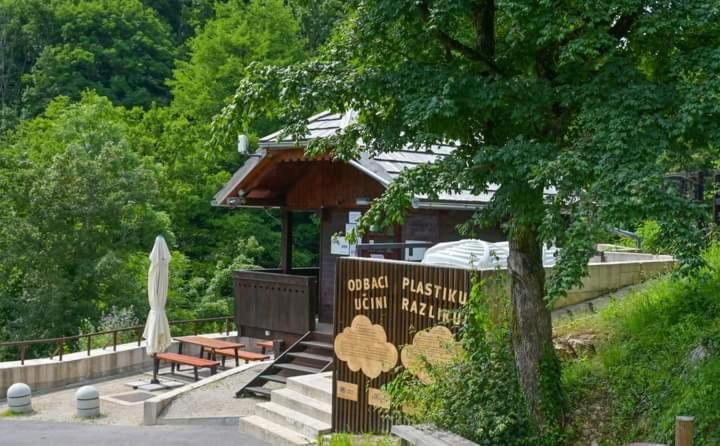 Guest House Happy Day Slunj Esterno foto