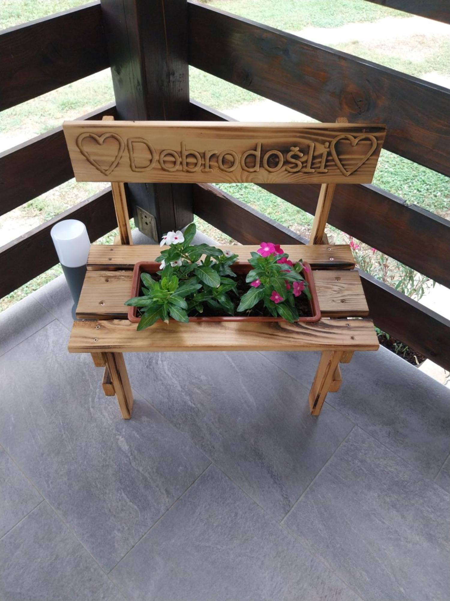 Guest House Happy Day Slunj Esterno foto